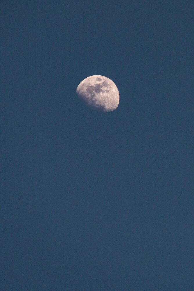 Lua azul